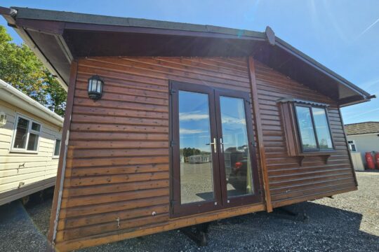 2007 Cosalt Lautrec Lodge 32x20ft