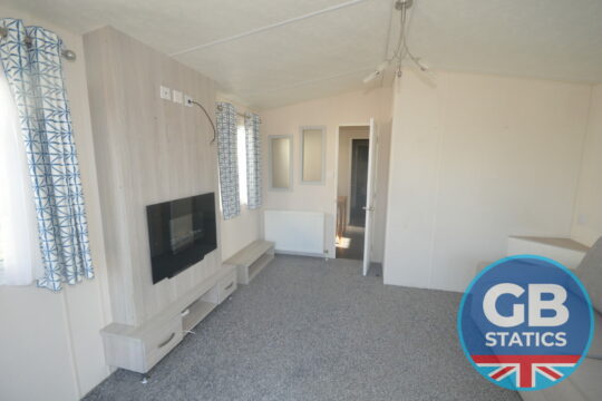 2014 Delta Destiny 2 bed DG CH