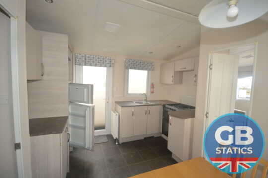 2014 Delta Destiny 2 bed DG CH