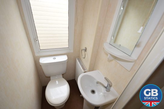 2005 BK Bluebird Parkstone 36×12 3 Bed