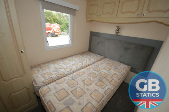 1998 Willerby Granada 2 bed DG PROJECT VAN
