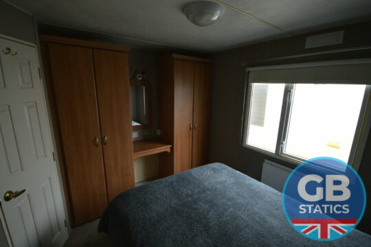 2002 Cosalt Sandhurst 2 bed 32x12ft DG PROJECT VAN