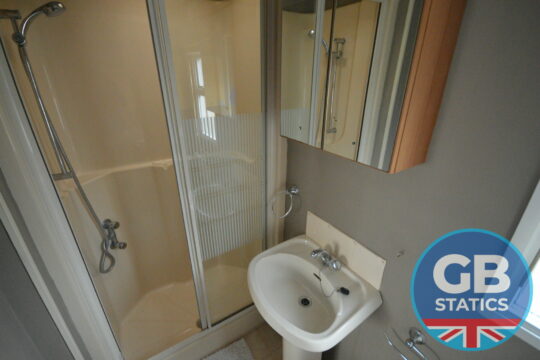 2002 Cosalt Sandhurst 2 bed 32x12ft DG PROJECT VAN