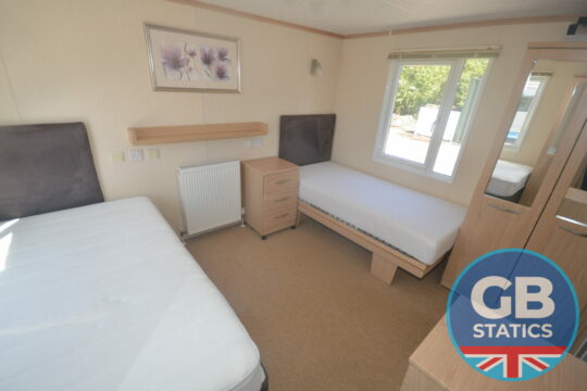 2012 Pemberton Sovereign WHEELCHAIR FRIENDLY/ACCESSIBLE 2 bed DG CH