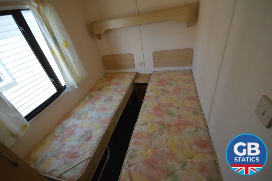 2002 Cosalt Coaster Super 30×12 2 bed