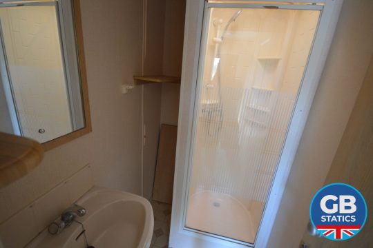 2002 Cosalt Coaster Super 30×12 2 bed