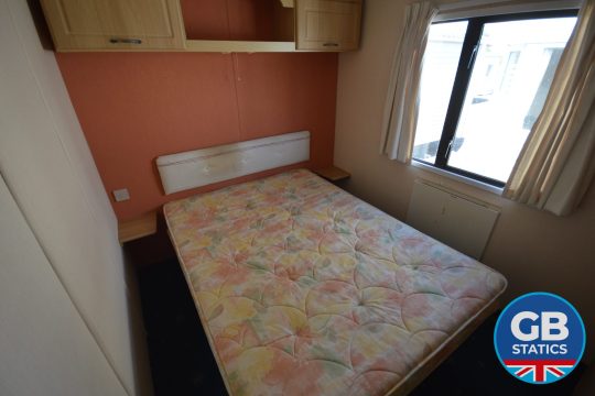 2002 Cosalt Coaster Super 30×12 2 bed
