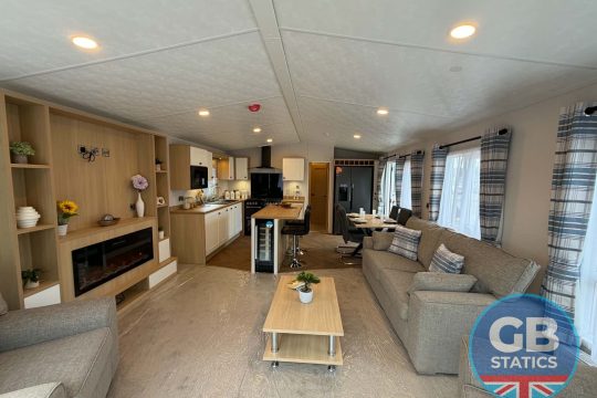 2027 Delta Superior Deluxe 40x14ft 2 bed